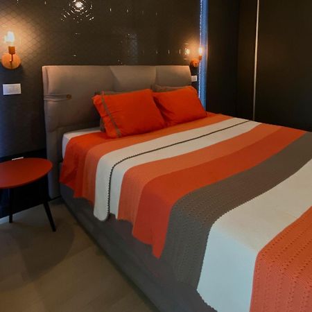 Stylish Apartment, Skopje Centre - Private Parking - Panoramic Views Zewnętrze zdjęcie