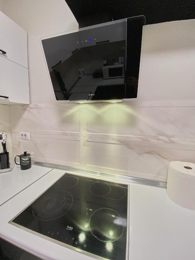 Stylish Apartment, Skopje Centre - Private Parking - Panoramic Views Zewnętrze zdjęcie