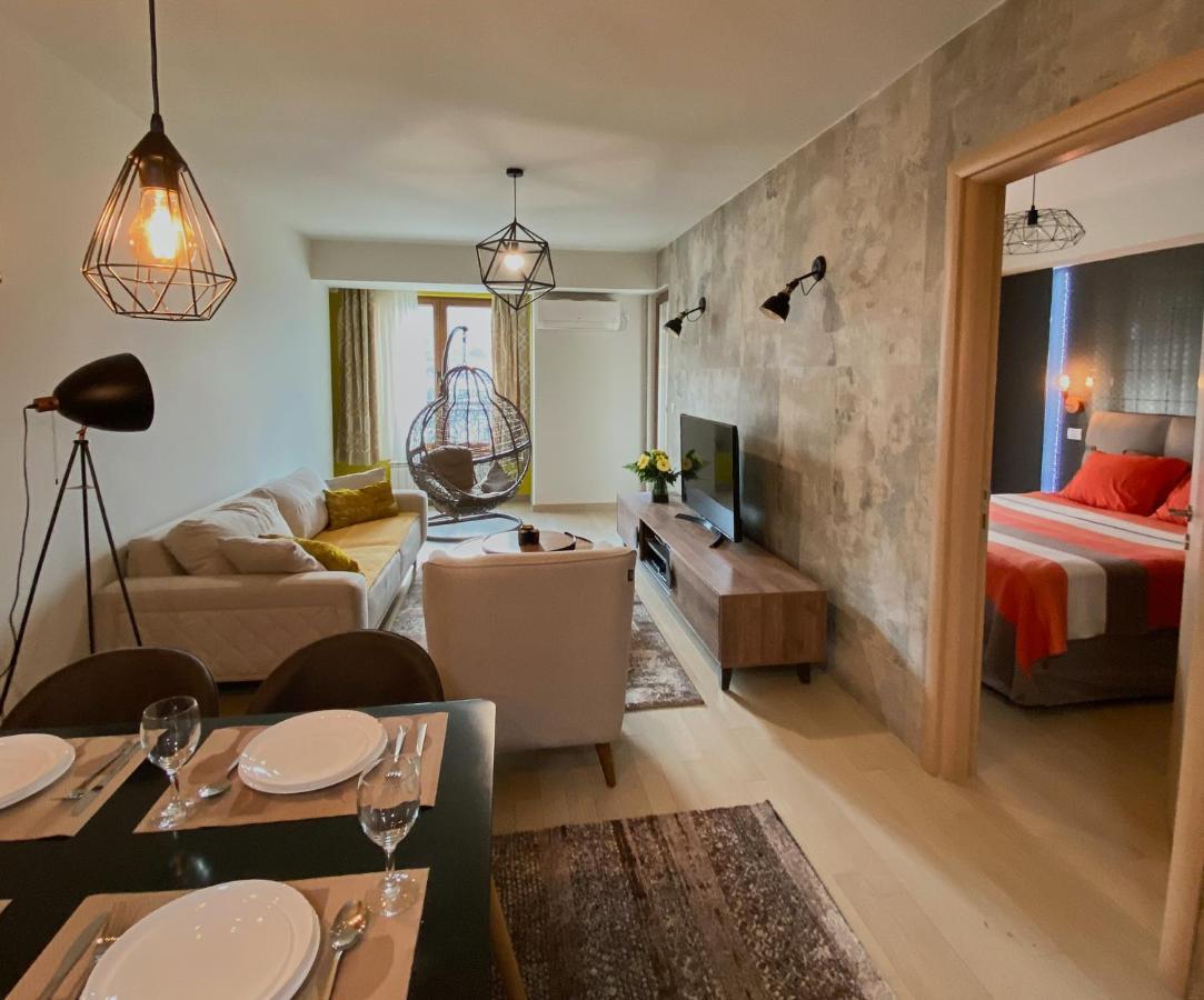 Stylish Apartment, Skopje Centre - Private Parking - Panoramic Views Zewnętrze zdjęcie
