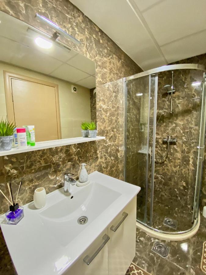Stylish Apartment, Skopje Centre - Private Parking - Panoramic Views Zewnętrze zdjęcie