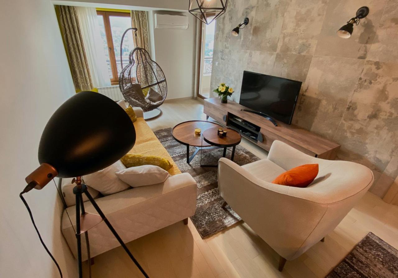 Stylish Apartment, Skopje Centre - Private Parking - Panoramic Views Zewnętrze zdjęcie