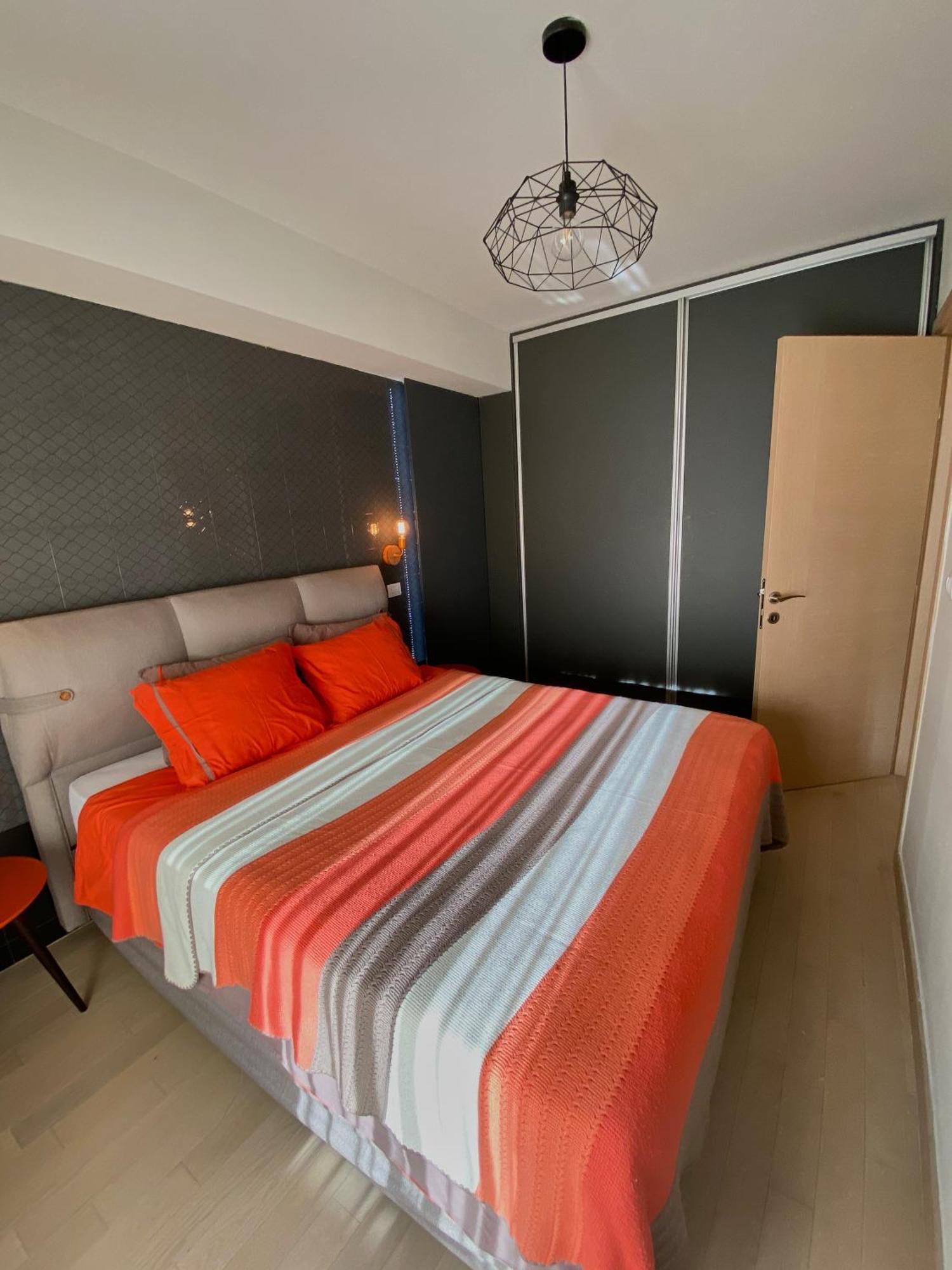 Stylish Apartment, Skopje Centre - Private Parking - Panoramic Views Zewnętrze zdjęcie